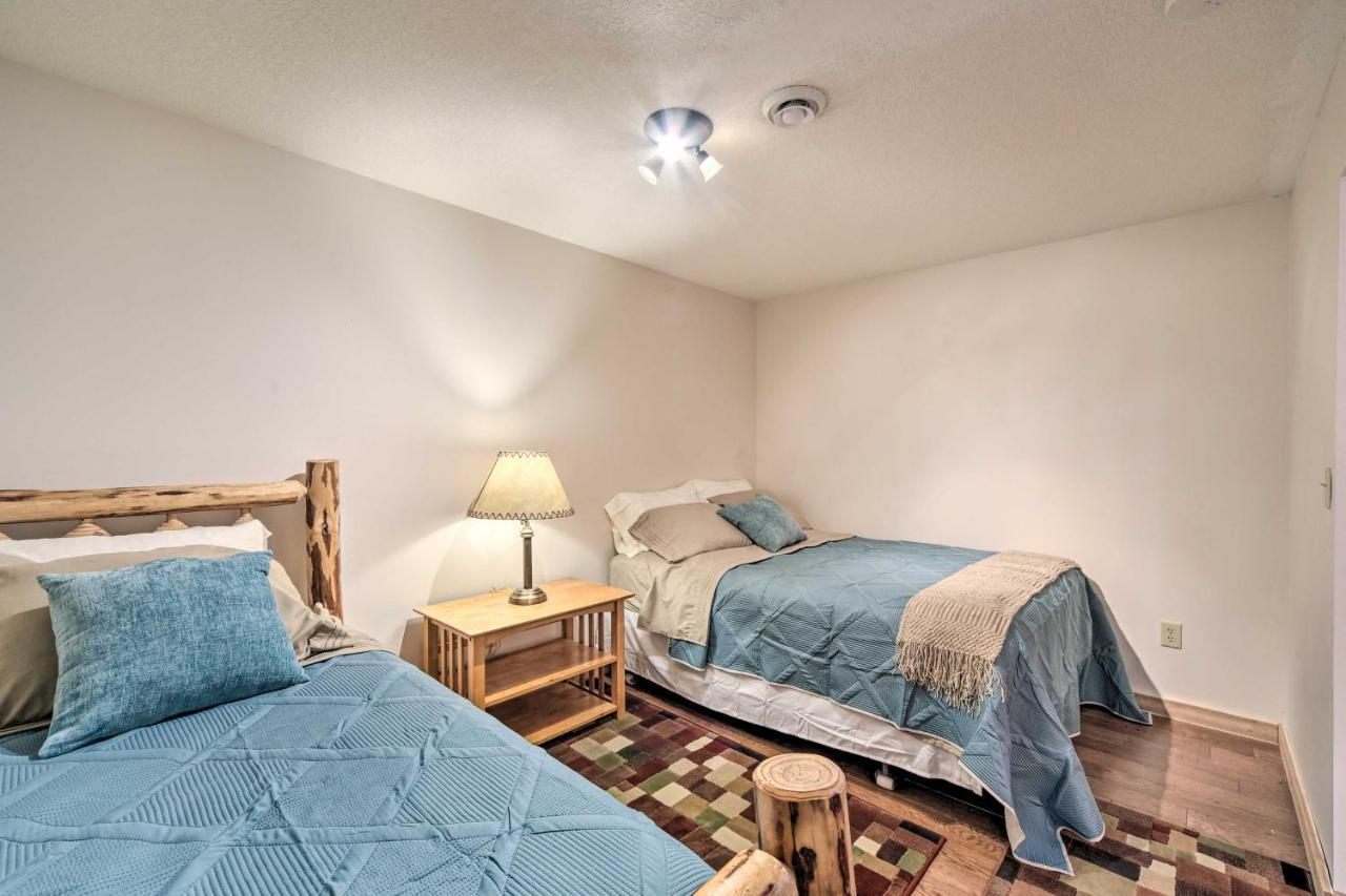Scenic Hayward Lake View Retreat With Fire Pit エクステリア 写真