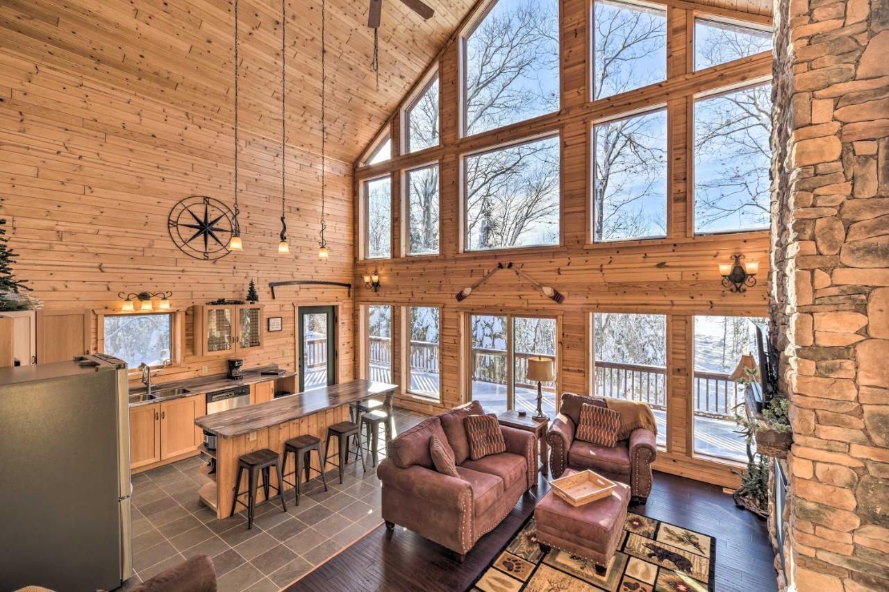 Scenic Hayward Lake View Retreat With Fire Pit エクステリア 写真