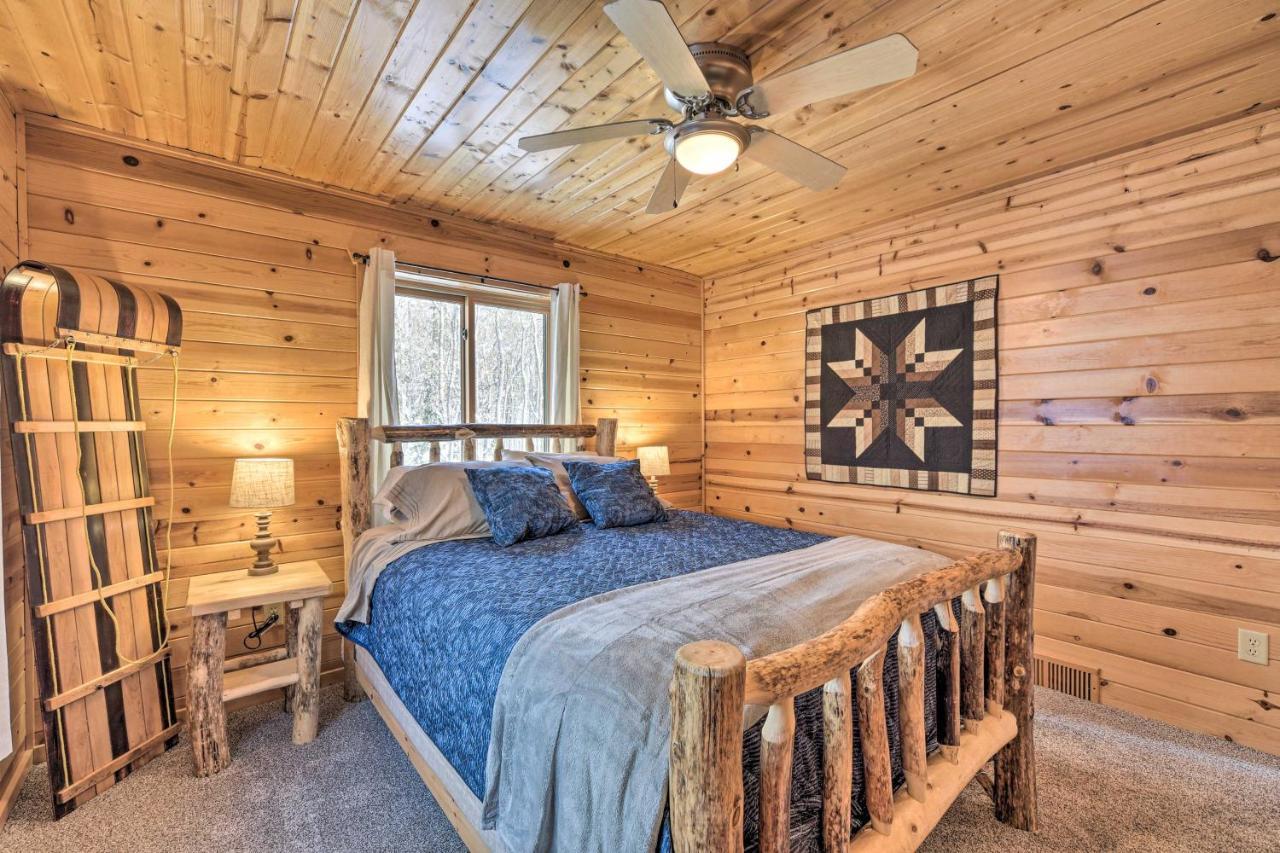 Scenic Hayward Lake View Retreat With Fire Pit エクステリア 写真