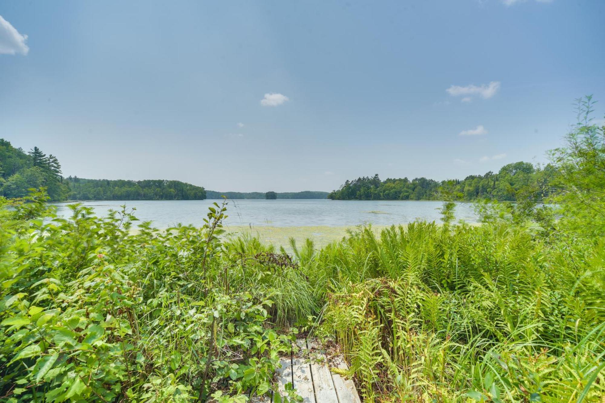 Scenic Hayward Lake View Retreat With Fire Pit エクステリア 写真